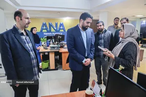 بازدیدمهدی قمی شهردار منطقه 11 تهران از خبرگزاری آنا