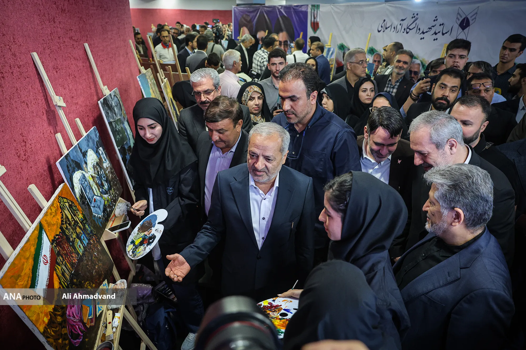 واحد فرشچیان