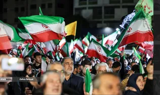 راز «انرژی جمعی» شبانه در خیابان‌ها؛ پاسخ روان‌شناسی اجتماعی چیست؟