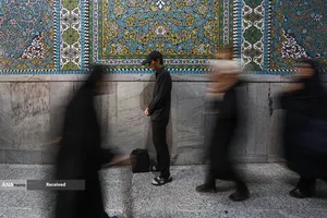 حرم مطهر رضوی در شب رحلت پیامبر اکرم و شهادت امام حسن مجتبی(ع)
