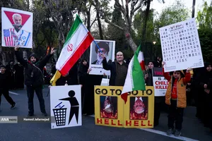 تشییع پیکر مطهر دریابان شهید &laquo;علیرضا تنگسیری&raquo; فرمانده دلاور خلیج فارس و جمعی از شهدای والامقام