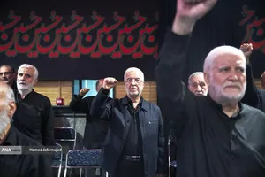 اسکندر مومنی وزیر کشور در مراسم گرامیداشت سرلشکر شهید مهدی ربانی و سرلشکر شهید غلامرضا محرابی معاونان سابق اطلاعات و عملیات ستاد کل نیروهای مسلح