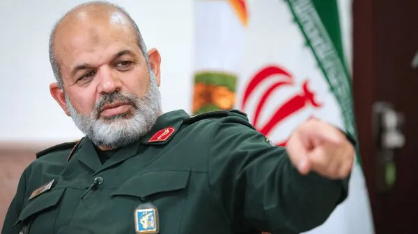 احمد وحیدی
سرلشکر احمد وحیدی
فرمانده کل سپاه