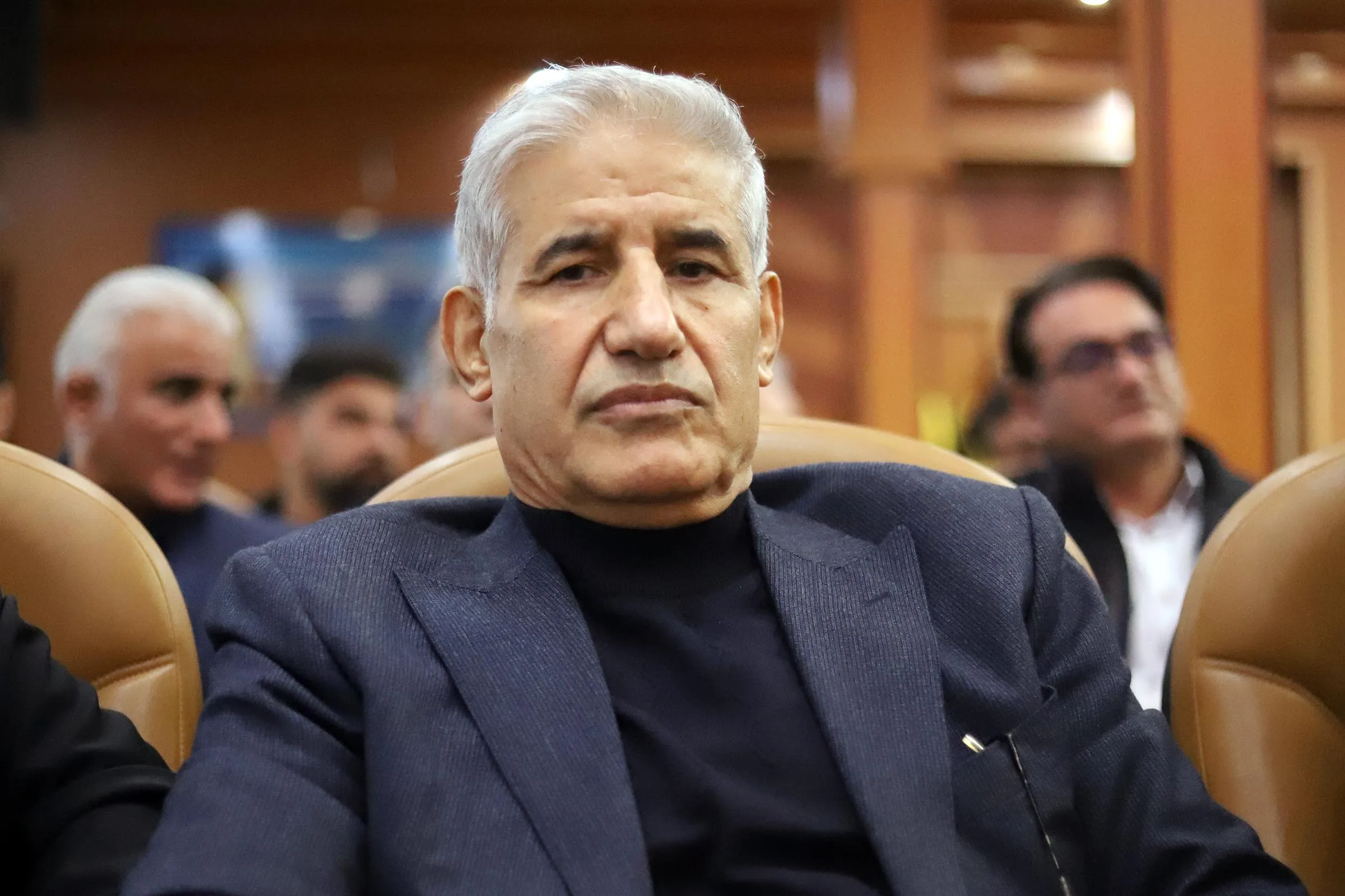 خلیل تنها