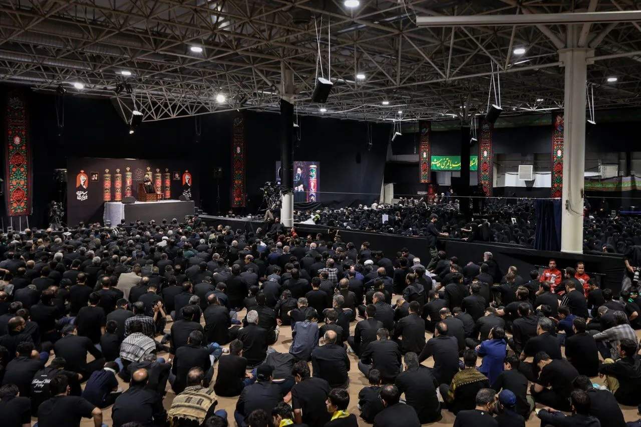  مراسم عزاداری حضرت اباعبدالله الحسین(ع) از طرف رهبر انقلاب