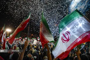 دویستمین شب اجتماع