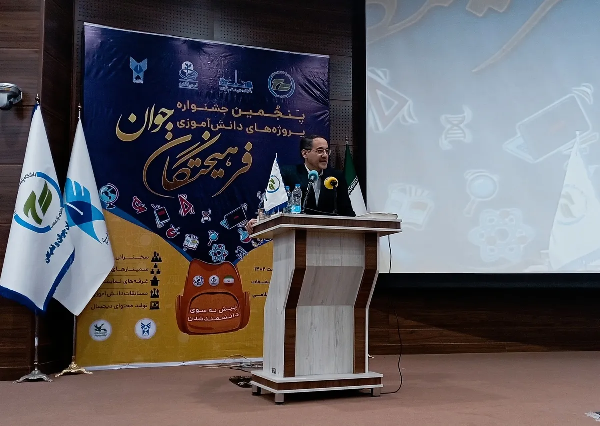وظیفه از بین بردن محفل فساد در جامعه را برای حکمرانی استعدادها برعهده داریم/ اداره کشور نیازمند خلاقیت جوانان و استعداهاست  