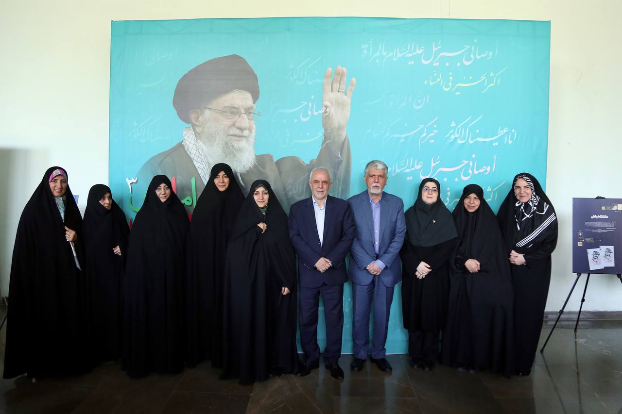 رویکرد انقلاب اسلامی مسئولیت اجتماعی زن را در قبال نظام اسلامی به منصه ظهور می‌رساند + فیلم