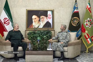 دیدار فرمانده کل سپاه با فرمانده کل ارتش