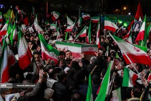  اجتماع مردمی در خونخواهی امام شهید امت - خیابان پیروزی چهارراه کوکاکولا