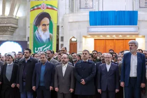 تجدید میثاق دانشگاهیان دانشگاه آزاد اسلامی با آرمان های امام خمینی(ره)