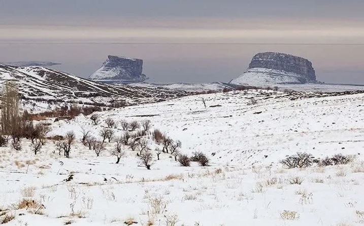 دوگانگی ترافیکی ایران؛ شمال سبز، کرج و ساوه قرمز!/از برف و باران در شرق تا حرکت روان خودروها در چالوس