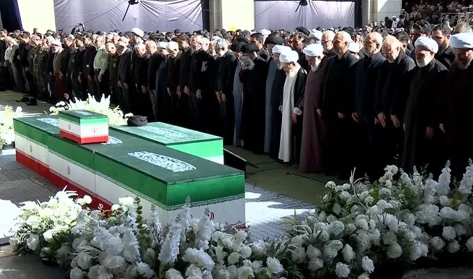 رهبر شهید
