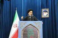 امام-جمعه-ارومیه-اهانت-و-تهدید-رهبر-انقلاب-توسط-ترامپ-پذیرفتنی-نیست