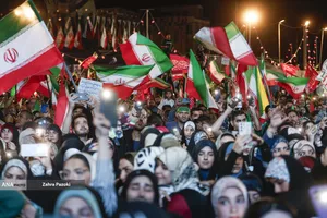 دویستمین شب اجتماع