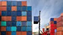 ۱۰ هزار کانتینر متعلق به ایرانی‌ها در بندر کراچی ترخیص می‌شود/ تخفیف ۸۰ درصدی برای هزینه‌های انبارداری