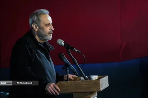 حمید نعمت&zwnj;الله کارگردان سینما در مراسم یادبود رضا رویگری