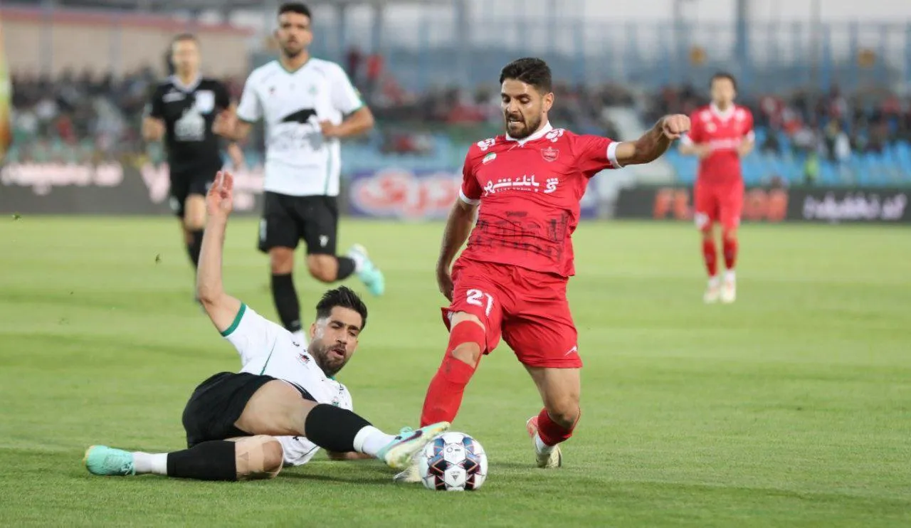 محمد عمری پرسپولیس ذوب‌آهن 2 آبان 1404