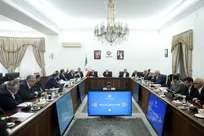 عارف: نظام و دولت چهاردهم روی بخش خصوصی حساب ویژه‌ای باز کرده است