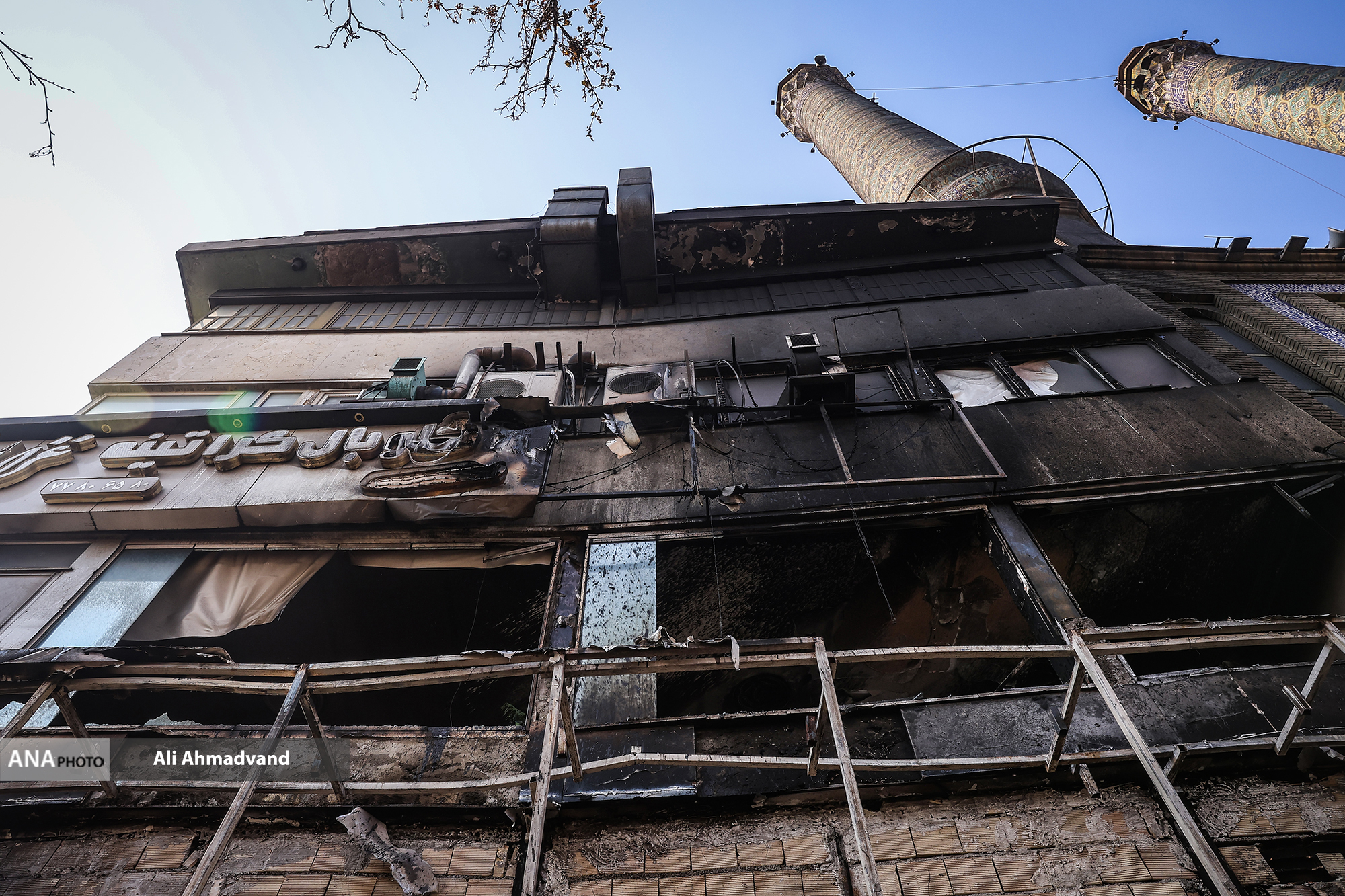 چگونه باستان‌گرایان تا پای تجزیه ایران آمدند؟