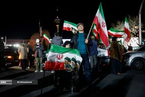 اجتماع مردمی در حمایت از رزمندگان اسلام - میدان صنعت
