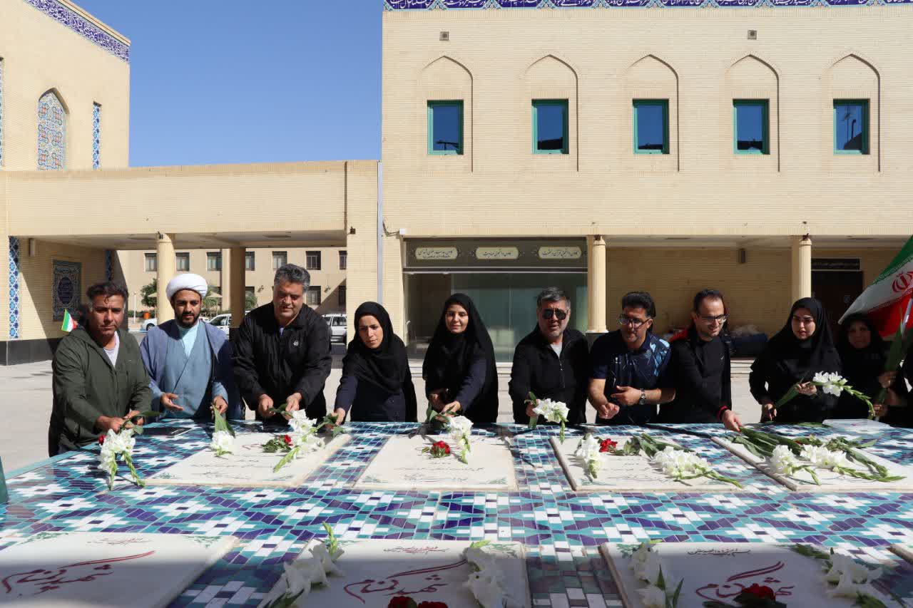 عبور از سیمخاردار نفس؛ لازمه غلبه بر موانع و مشکلات اجتماعی عبور از سیمخاردار نفس؛ لازمه غلبه بر موانع و مشکلات اجتماعی