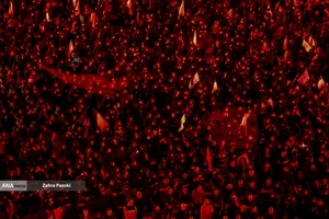 عزاداری محرم در میدان انقلاب اسلامی

