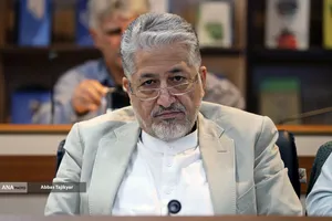 دکتر بیژن رنجبر رئیس دانشگاه اسلامی در جلسه شورای معین شورای عالی انقلاب فرهنگی