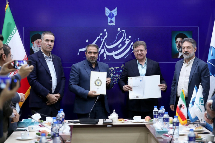 امضای تفاهم‌نامه همكاری علمی و پژوهشی پژوهشكده بیمه و دانشگاه آزاد اسلامی