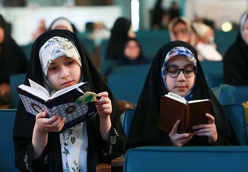 دانشجویان