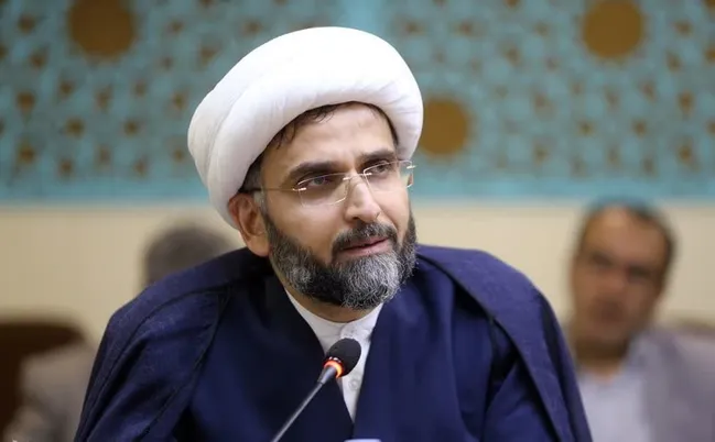 پویش «هر استاد، یک پیام» در دانشگاه آزاد آغاز شد؛ تجمیع دیدگاه اساتید در دفاع از وطن