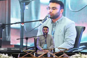 سی&zwnj;ونهمین جشنواره ملی قرآن و عترت دانشجویان کشور با شعار &laquo;دکتر طهرانچی، شهید راه قرآن و علم&raquo; در سالن امیرکبیر دانشگاه آزاد اسلامی اصفهان آغاز شد