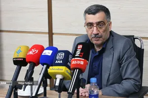 نشست خبری افشین آخوندزاده معاون تحقیقات و فناوری وزارت بهداشت