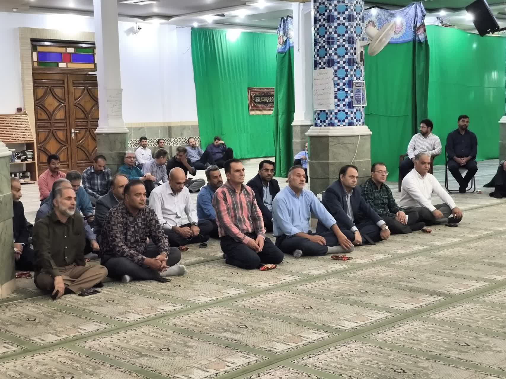 سن استقلال اقتصادی در جوانان ایران ۳۱ سالگی است/اقتصاد مقاومتی اقتصاد مقاوم؛ نه ریاضتی