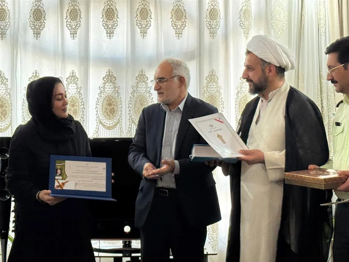 فرهنگ ایثار