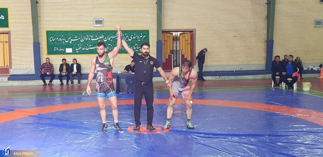آغاز مسابقات قهرمانی کشتی دانشگاه آزاد با حضور ۱۸۵ کشتی‌گیر