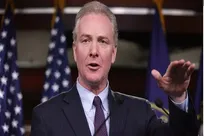 سناتور دموکرات: جنگ علیه ایران آمریکا را ناامن‌تر می‌کند