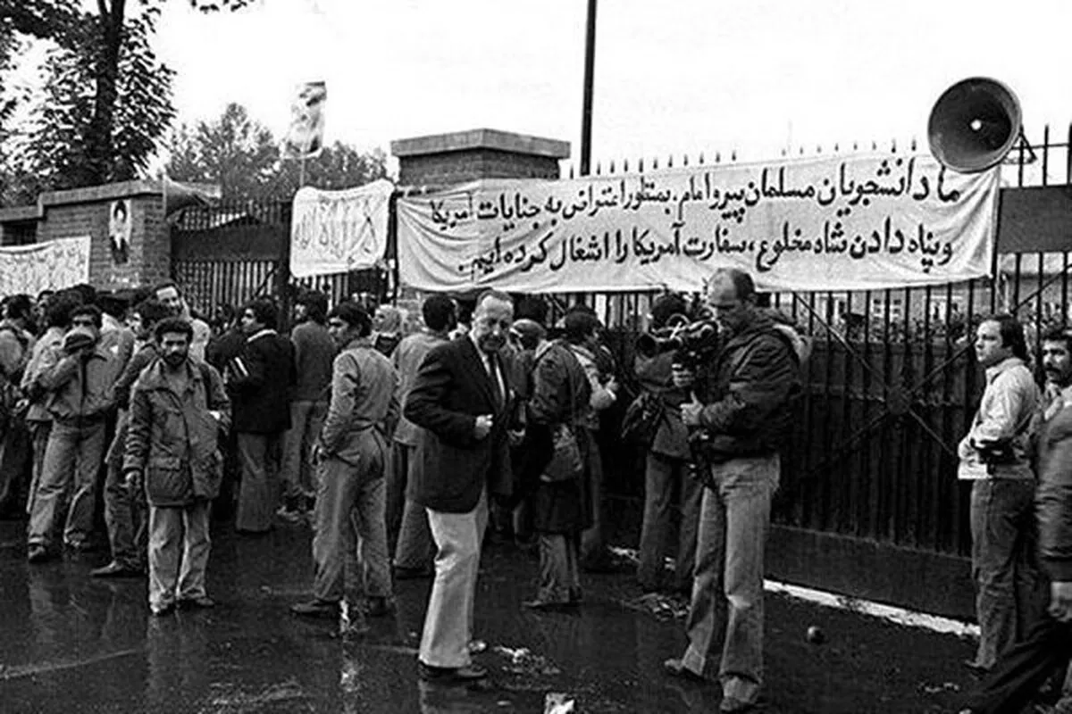 نقشه براندازی با بزک دیپلماتیک/ سفارتخانه‌ای با مأموریت براندازی