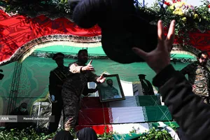 تشییع پیکر مطهر 100 شهید گمنام - معراج شهدا