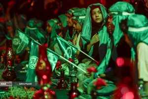 سفره نذری حضرت رقیه(س) در میدان امام حسین(ع)