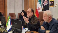حاجی‌بابایی: وظیفه مسؤولان تامین رضایت مردمی است که برابر ابرقدرت‌ها ایستادند