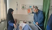 مشاور عالی وزیر بهداشت از مجروحان جنگی در تهران عیادت  کرد