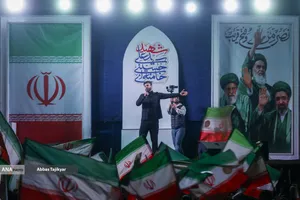 اجتماع مردمی در حمایت از رزمندگان اسلام_میدان انقلاب
