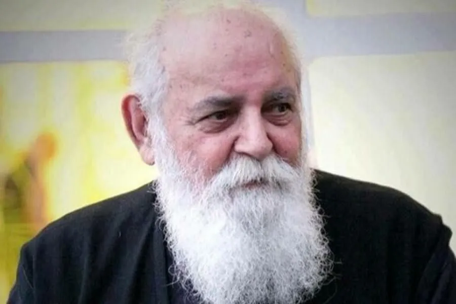 پیکر هوشنگ ابتهاج در خاک وطن آرام می‌گیرد
