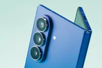 سامسونگ روی طراحی نسخه عریض گلکسی زد فولد کار می‌کند