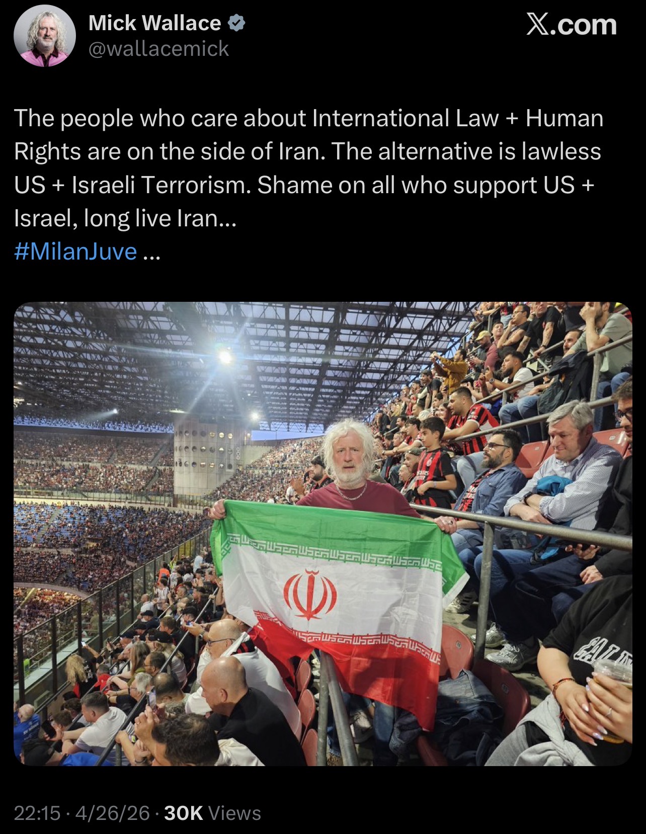 حمایت سیاستمدار ایرلندی از ایران در دیدار میلان و یووه+عکس