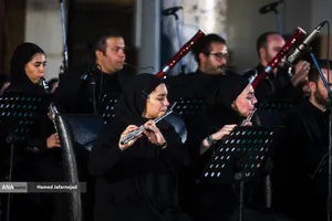 بازدید خبرنگاران خارجی از آثار به&zwnj;جامانده از حمله موشکی رژیم صهیونیستی به ساختمان شیشه ای صدا و سیما که در تاریخ ۲۴ تیرماه صورت گرفت