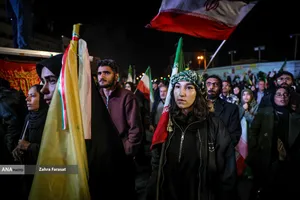 اجتماع مردمی در حمایت از رزمندگان اسلام