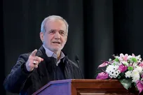 رئیس‌جمهور: تولیدکنندگان فرماندهان اصلی جنگ اقتصادی هستند