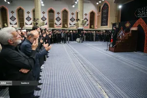 مراسم عزاداری شب هفتم محرم در حسینیه امام خمینی(ره)